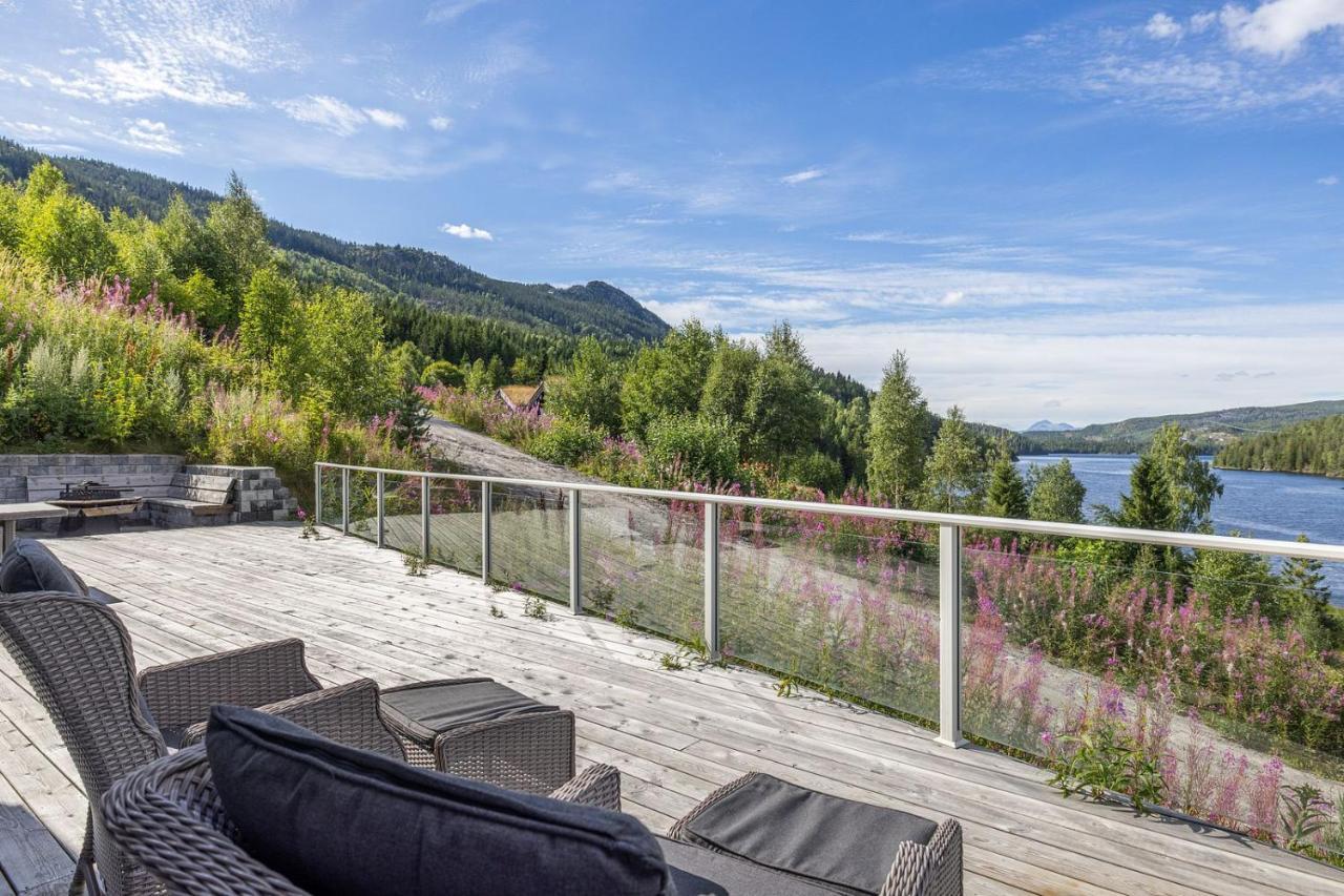 Panorama Cabin- Jacuzzi Available October 2025-May 2026 Lona Exterior photo